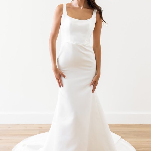 Wtoo by Watters Wedding Gown - Picture 1 of 3